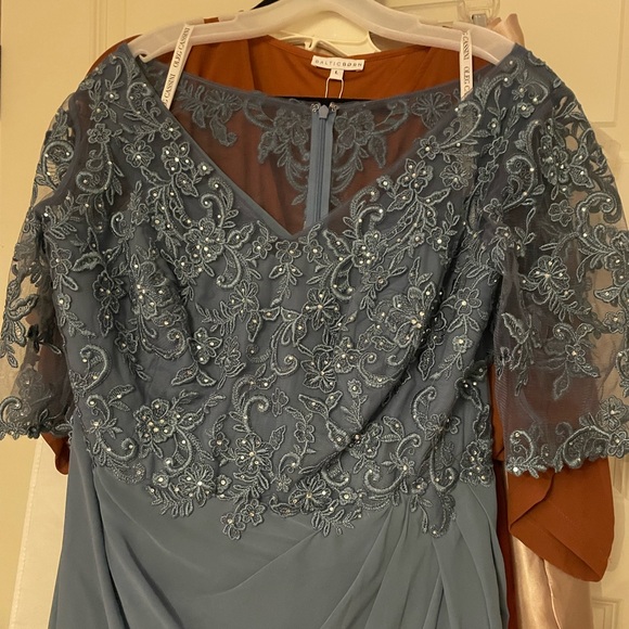 Mother of the bride dress - Picture 3 of 5